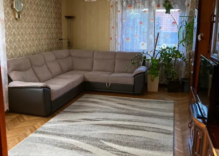 Magdalena Vendeghaz アパート